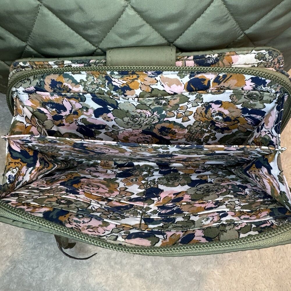 Vera Bradley quilted back pack olive leaf green with matching wallet lighten up - Picture 5 of 15